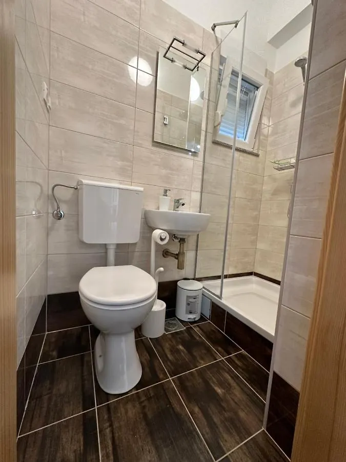 Villa Petra S Bazenom, Rostiljem I Parkingom Zadar